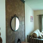 Appart hôtel апартамент, студио хрис, лъки