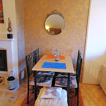 Hotel de apartamente апартамент, студио хрис, лъки
