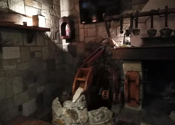 Aparthotel апартамент, студио хрис, лъки